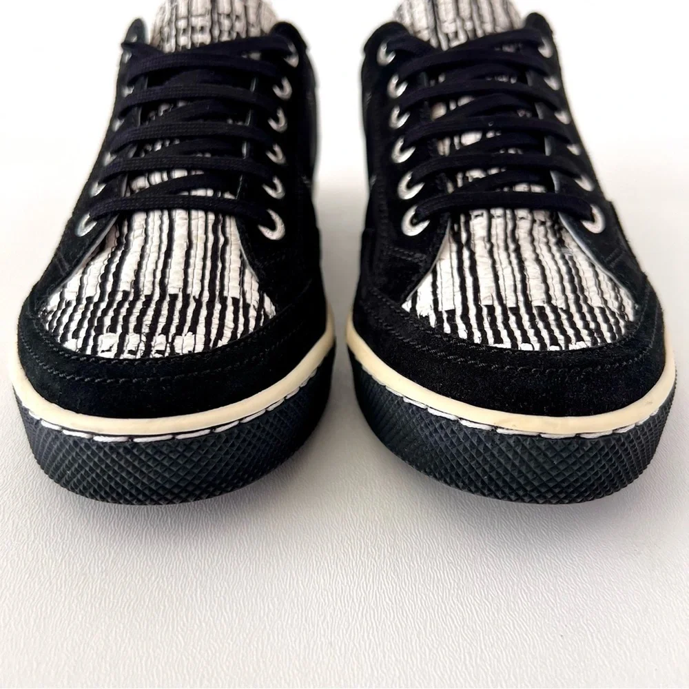 CHANEL | Black White Low Top Tennis Sneakers CC Logo‎ Tweed Suede Vintage EU 37